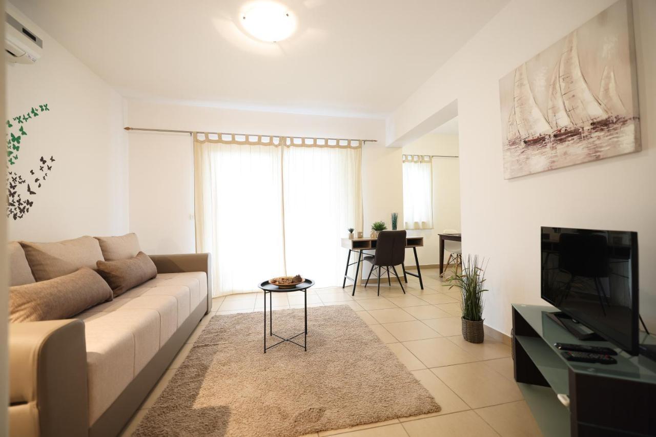 Luxury Villa Nada With Pool بيتريتْشاني المظهر الخارجي الصورة
