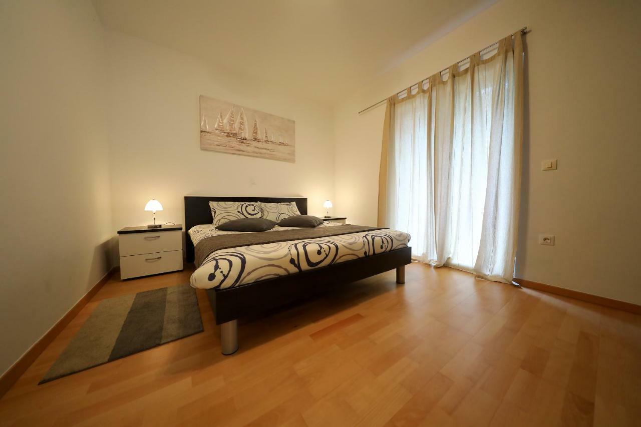 Luxury Villa Nada With Pool بيتريتْشاني المظهر الخارجي الصورة