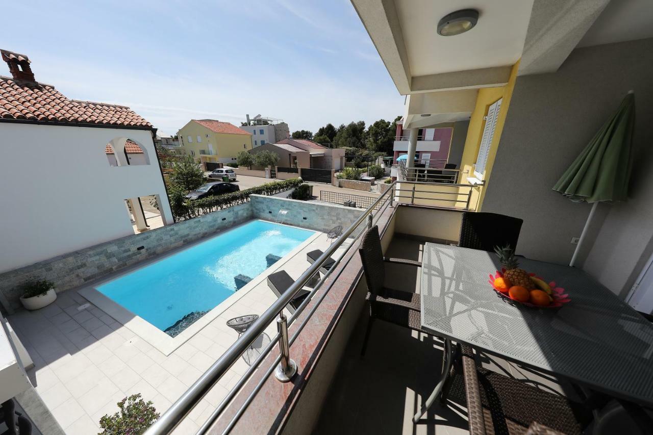 Luxury Villa Nada With Pool بيتريتْشاني المظهر الخارجي الصورة