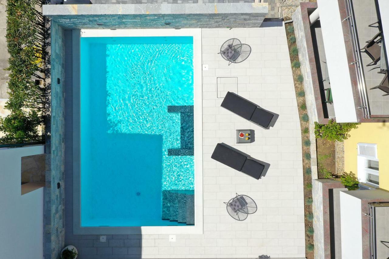 Luxury Villa Nada With Pool بيتريتْشاني المظهر الخارجي الصورة